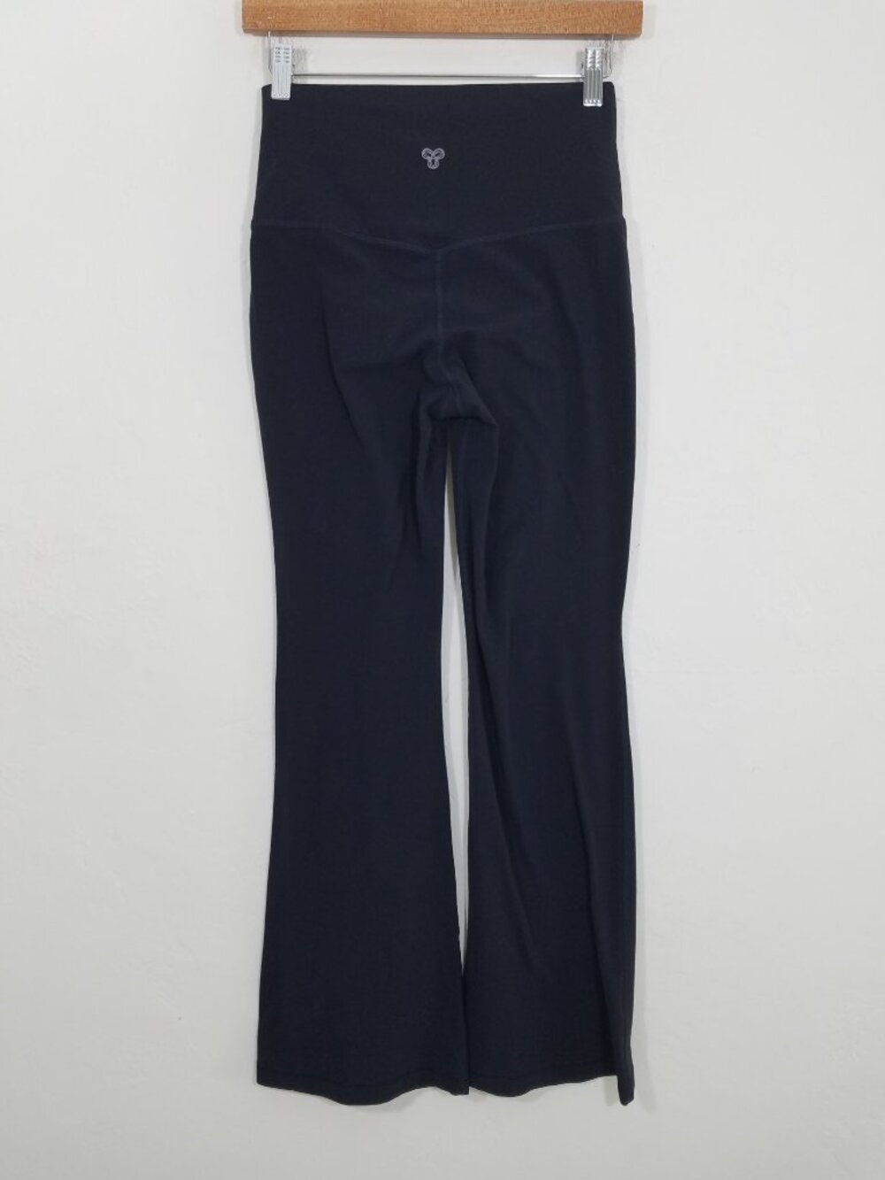 TNA Action Flare Yoga Pants Athletic Black Size M - Picture 5 of 8